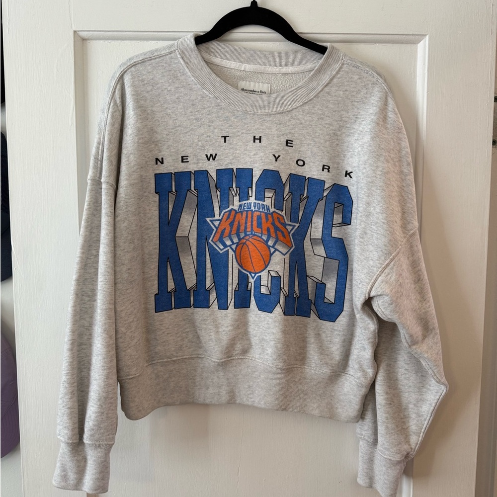 Abercrombie & Fitch New York Knicks Sweatshirt
